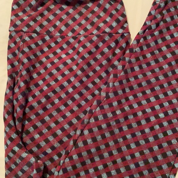 Lularoe OS black, green and maroon leggings - Picture 2 of 2